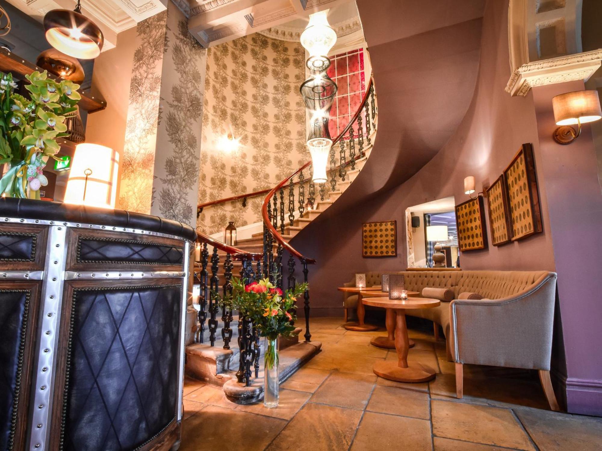 The Meadowpark Bar, Kitchen & Rooms 스털링 외부 사진