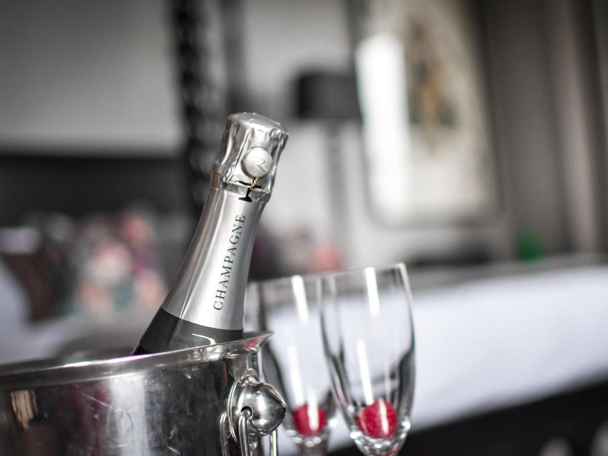 The Meadowpark Bar, Kitchen & Rooms 스털링 외부 사진